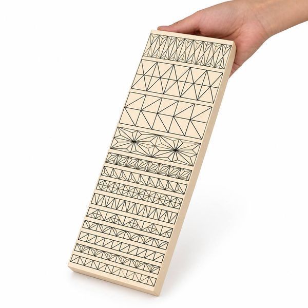 Basswood practice board STRYI with a pattern, 300&times;100&times;20 mm